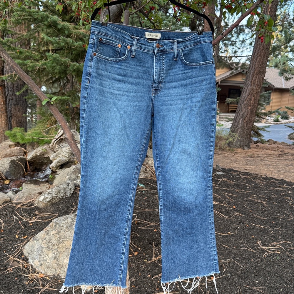 Madewell Mid Rise Kick Out Jeans size 31